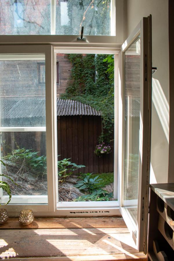 Bohemian Hideout, Old Town, Tartu Home Exterior photo
